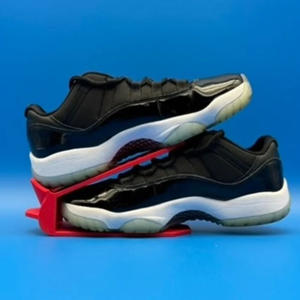 Jordan 11 Retro Low Space Jam Black Varsity Royal FV5104-004 Size 9 10.5W
